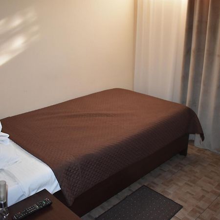 Garni Hotel Lion Jagodina Exterior photo