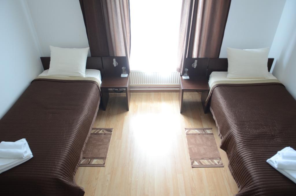 Garni Hotel Lion Jagodina Room photo