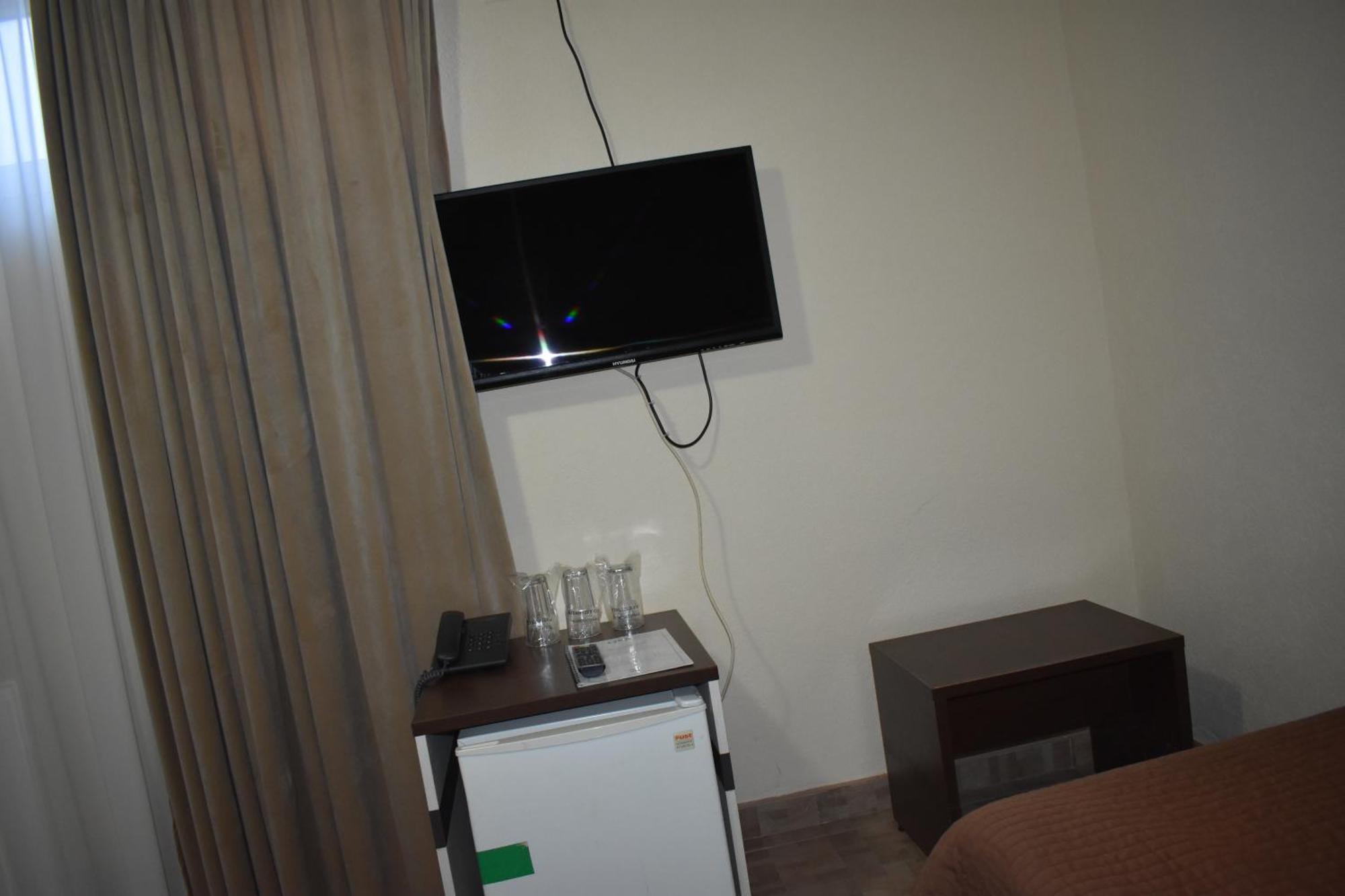 Garni Hotel Lion Jagodina Exterior photo