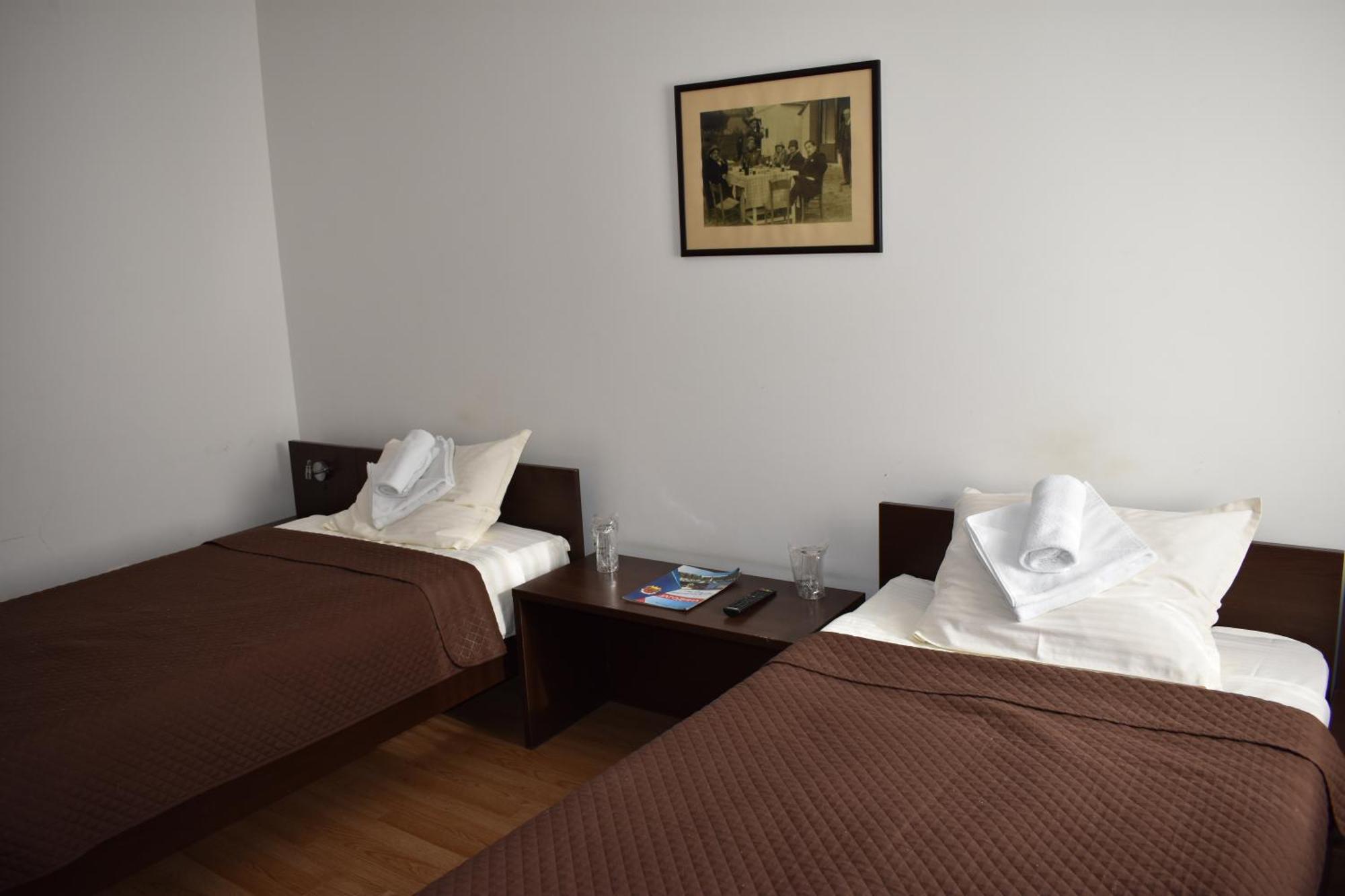 Garni Hotel Lion Jagodina Exterior photo